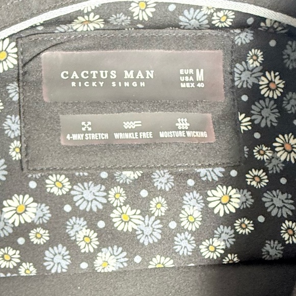 Men's Black Short Sleeve Shirt - Picture 3 of 5